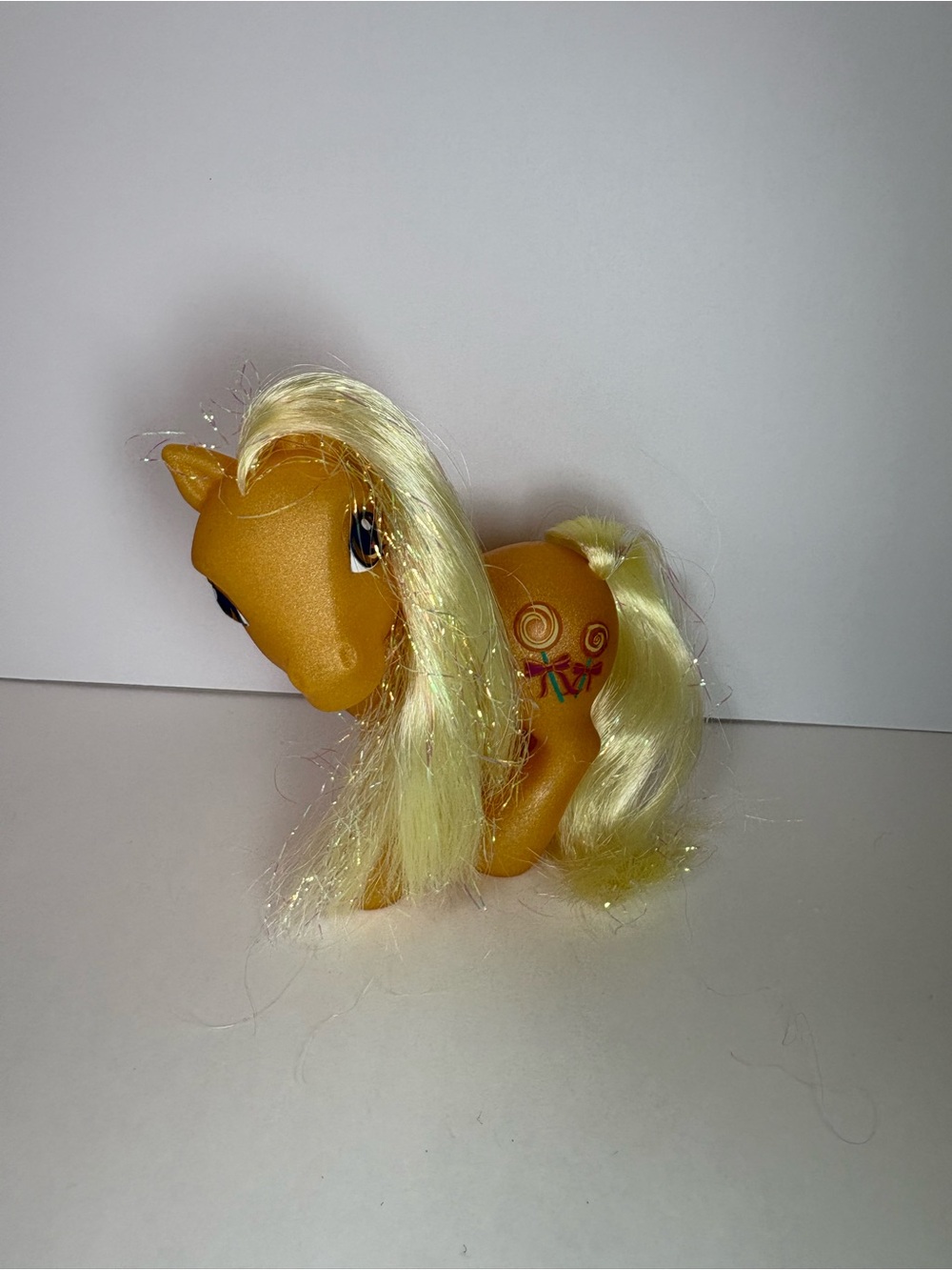 Hasbro My Little Pony G3 Butterscotch 2002 5” Tinsel Hair Figure Lollipop Pony